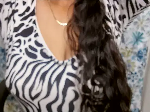 Snapshot of YOUR_URVI_ chatting on 02-17-26, 05:27 YOUR URVI online show from 02-17-26, 05:27