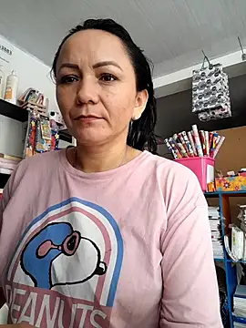 Snapshot of NoirHoney chatting on 02-19-26, 02:03 NoirHoney online show from 02-19-26, 02:03