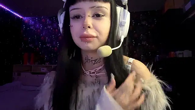 Luna Sohotti online show from 02-17-26, 03:09