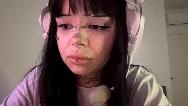 Luna Sohotti online show from 03-29-26, 04:52