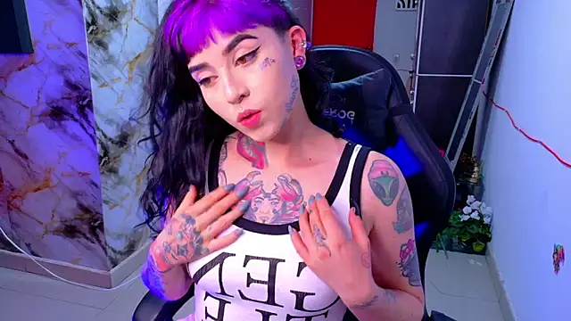 Snapshot of nova_kitttyy chatting on 04-29-26, 05:33 nova kitttyy online show from 04-29-26, 05:33