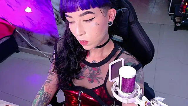 Snapshot of nova_kitttyy chatting on 05-20-26, 01:13 nova kitttyy online show from 05-20-26, 01:13