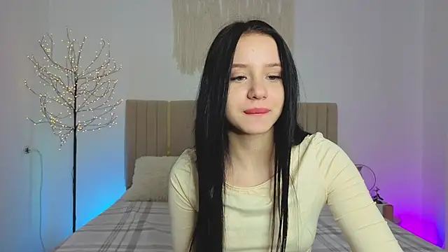 Snapshot of Little_sweet1ie chatting on 02-22-26, 01:46 Little sweet1ie online show from 02-22-26, 01:46