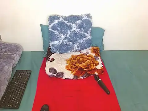 ChocoSlenderXXX online show from 06-25-26, 01:03