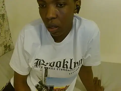 ChocoSlenderXXX online show from 07-25-26, 04:35