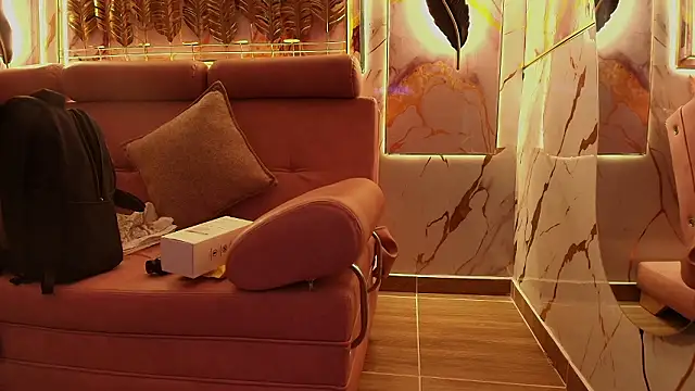 Snapshot of SilkNyx chatting on 02-19-26, 08:28 SilkNyx online show from 02-19-26, 08:28