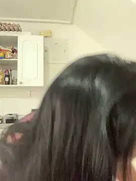 Snapshot of Mishell_Perez chatting on 02-19-26, 08:17 Mishell Perez online show from 02-19-26, 08:17