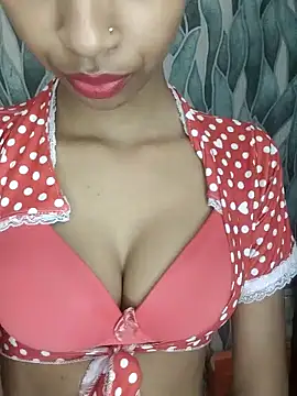 Snapshot of Rani1993 chatting on 05-06-26, 06:01 Rani1993 online show from 05-06-26, 06:01