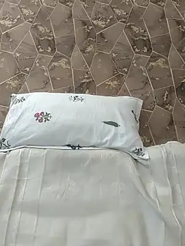 Snapshot of Rani1993 chatting on 07-13-26, 05:56 Rani1993 online show from 07-13-26, 05:56