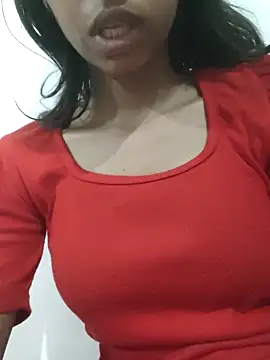 Snapshot of Rani1993 chatting on 05-30-26, 02:01 Rani1993 online show from 05-30-26, 02:01