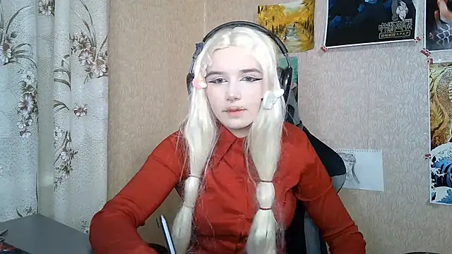 Snapshot of MilaTyan chatting on 04-23-26, 05:03 MilaTyan online show from 04-23-26, 05:03