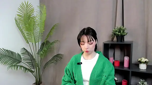 Snapshot of EndaMatheus chatting on 02-17-26, 04:04 EndaMatheus online show from 02-17-26, 04:04