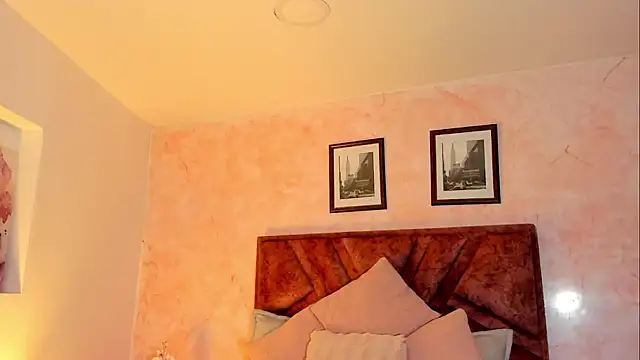 Natasha otson online show from 03-13-26, 03:22