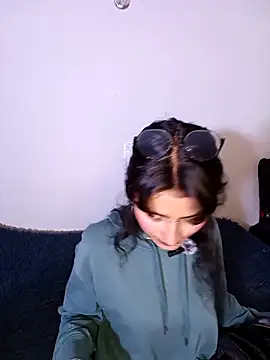 Snapshot of Lili__Clan chatting on 03-04-26, 11:01 Lili Clan online show from 03-04-26, 11:01