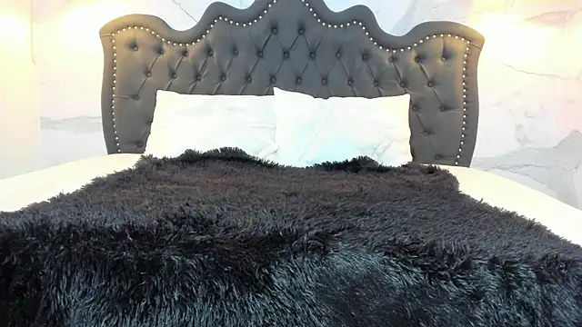 hillary bigbutt online show from 07-16-26, 11:51