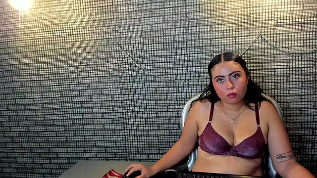 hillary bigbutt online show from 03-29-26, 04:47