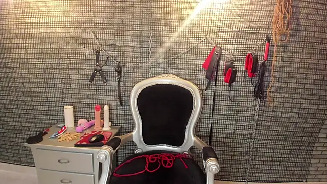 hillary bigbutt online show from 04-06-26, 03:57