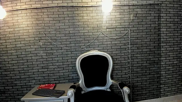 hillary bigbutt online show from 03-26-26, 03:49