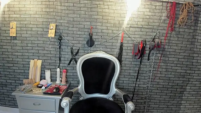 hillary bigbutt online show from 04-10-26, 10:55