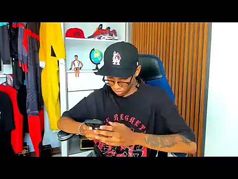 yandi hot online show from 02-23-26, 02:17