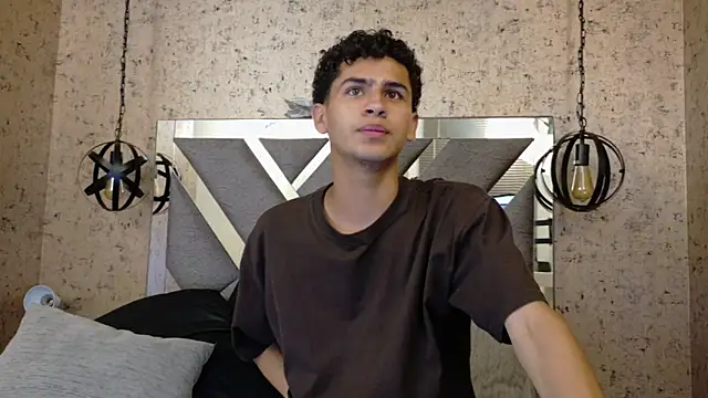 Snapshot of Dark_Sultan chatting on 02-25-26, 08:30 Dark Sultan online show from 02-25-26, 08:30