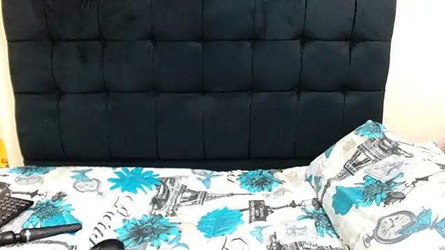 OnionBooty3573 online show from 04-10-26, 02:29