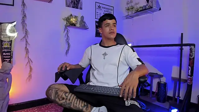 Rob zaens33 online show from 02-26-26, 03:12