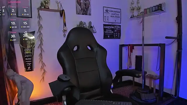 Rob zaens33 online show from 04-18-26, 03:36