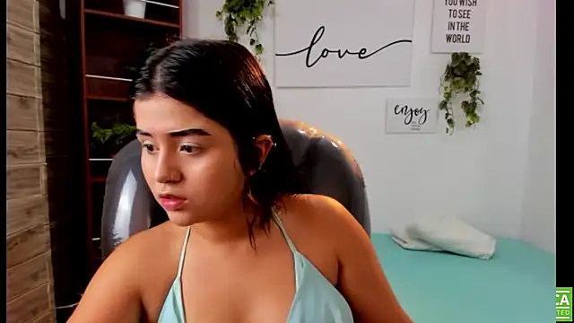 mila quin online show from 07-24-26, 07:54