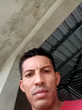 Snapshot of Isma123_bo chatting on 03-04-26, 01:19 Isma123 bo online show from 03-04-26, 01:19