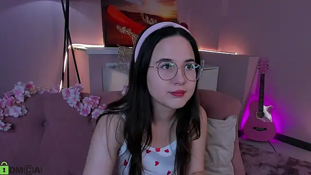 leylamirage online show from 02-25-26, 12:16