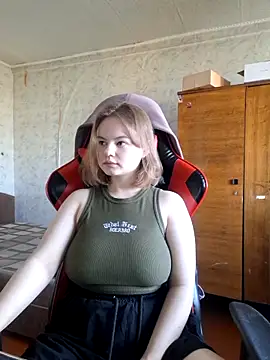 Snapshot of chupep_suchka chatting on 02-22-26, 04:48 chupep suchka online show from 02-22-26, 04:48