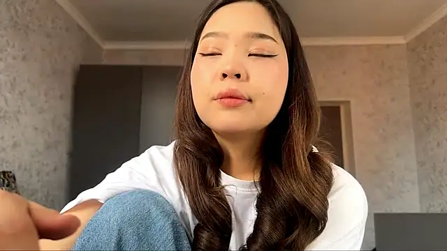 Snapshot of RegenaLandauer chatting on 03-02-26, 07:15 RegenaLandauer online show from 03-02-26, 07:15