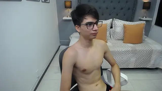 Snapshot of chris_carterr chatting on 02-21-26, 01:02 chris carterr online show from 02-21-26, 01:02