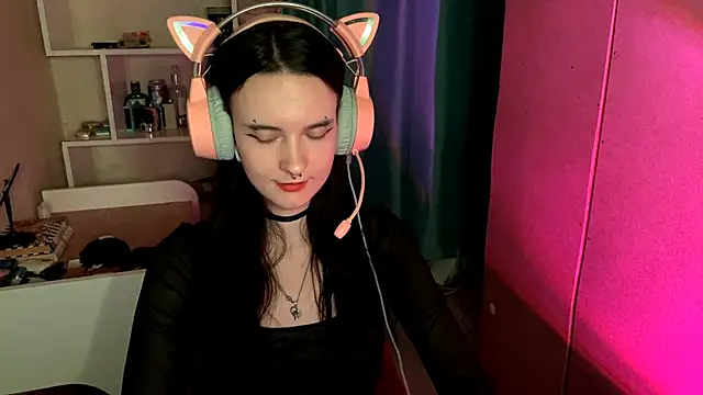 Snapshot of MabelDefina chatting on 05-14-26, 05:04 MabelDefina online show from 05-14-26, 05:04