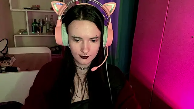 Snapshot of MabelDefina chatting on 05-21-26, 05:05 MabelDefina online show from 05-21-26, 05:05