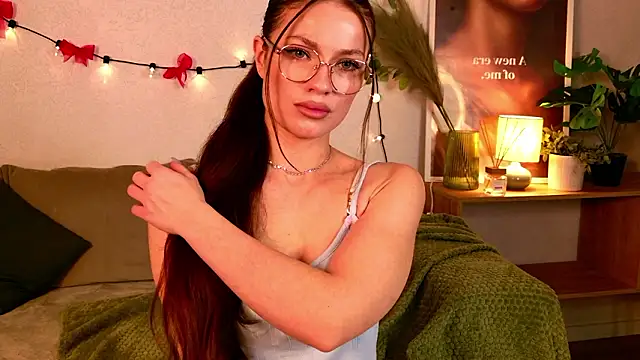 Snapshot of TayaSun chatting on 02-28-26, 07:30 TayaSun online show from 02-28-26, 07:30