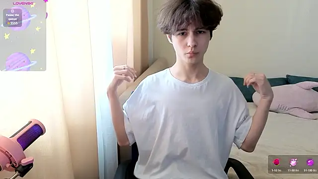  LukaHayes  online show from 03-04-26, 11:07