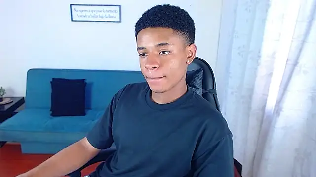 liiam3 online show from 03-18-26, 09:48