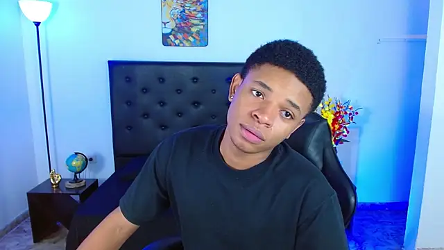 liiam3 online show from 04-12-26, 02:09