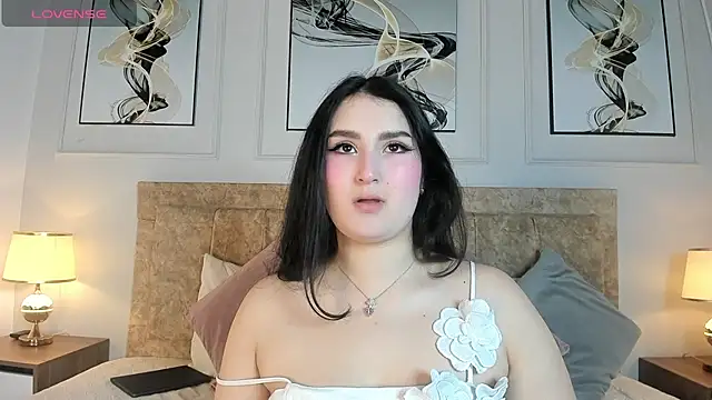 Snapshot of zoe_moon__ chatting on 05-12-26, 11:27 zoe moon online show from 05-12-26, 11:27