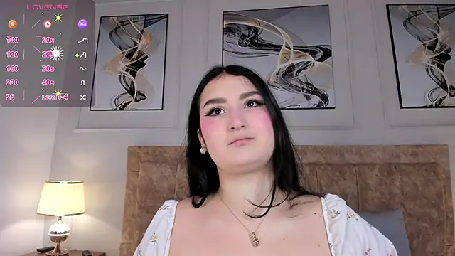 Snapshot of zoe_moon__ chatting on 05-07-26, 11:13 zoe moon online show from 05-07-26, 11:13