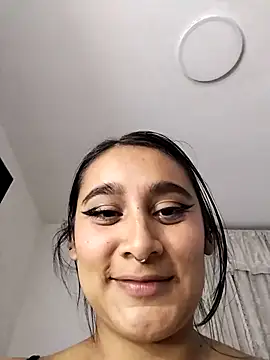 amira moon18 online show from 02-20-26, 06:26