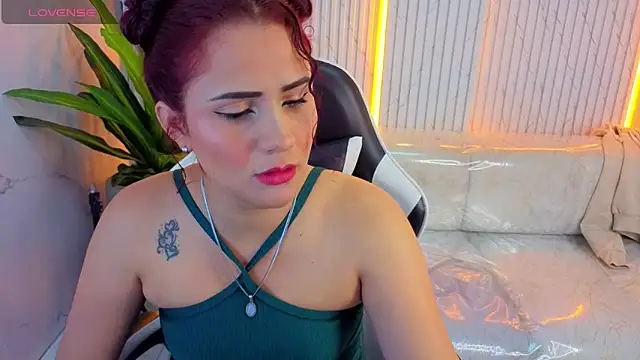 Natasha  tp online show from 06-08-26, 01:11