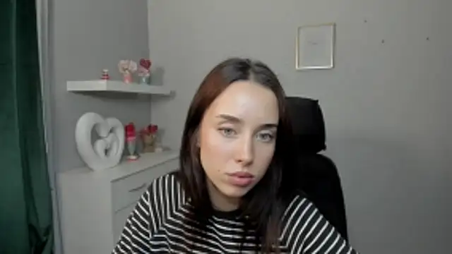 AdeleSolo online show from 04-14-26, 12:43