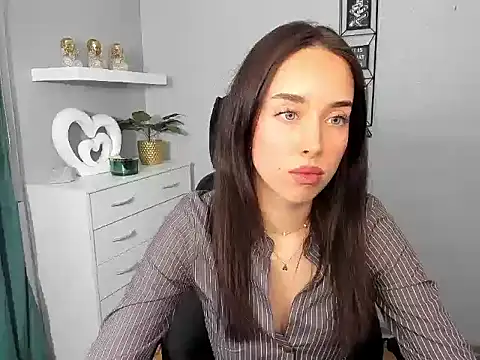 Snapshot of AdeleSolo chatting on 02-18-26, 06:55 AdeleSolo online show from 02-18-26, 06:55