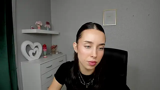 Snapshot of AdeleSolo chatting on 06-02-26, 05:29 AdeleSolo online show from 06-02-26, 05:29
