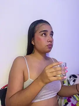 I Samanthaa online show from 03-29-26, 12:01