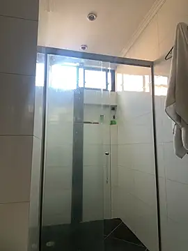 noa blue online show from 03-16-26, 01:37