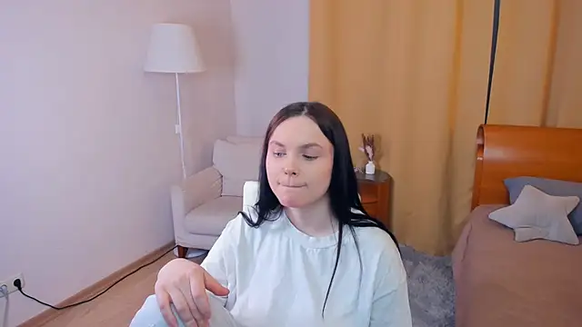 LeilaErcolani online show from 02-26-26, 06:52